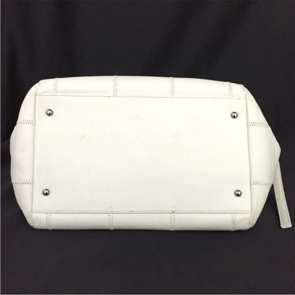 Authentic Chanel White Chocolate Bar Bag - Picture 8 of 14